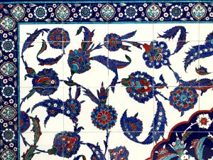 Abu Dhabi, Middle Eastern art, Sheikh Zayed Grand Mosque, arabic art, city guides, Abu Dhabi city guide, travel magazine, art guides, Louvre Abu Dhabi, Abu Dhabi Art, travel guides, Eastern art, J'aipur Journal, Rupi Sood, editor picks, islamic art, arabesque patterns